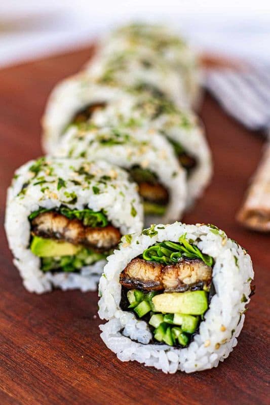 Unagi & Avocado Roll